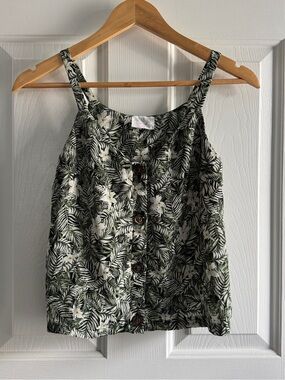 Sienna Sky Green and Cream Tropical Leaf Button Cami